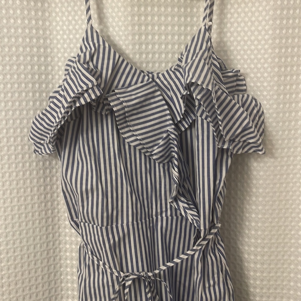 Dress - Picture 2 of 4